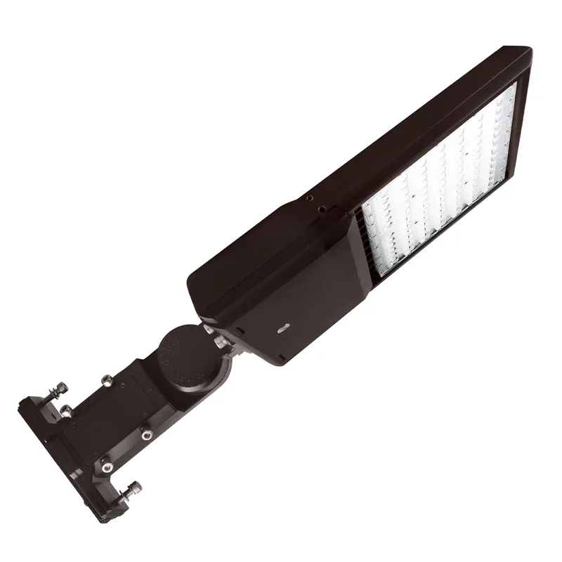 Area Light TRI: Bolt-Line w/ Slip Fitter/ Straight Arm Combo