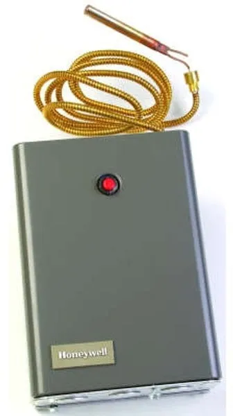HONEYWELL R8182D1111/U Triple Aquastat Relay