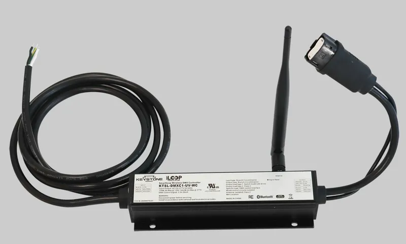 SmartLoop Wireless DMX Controller. 120-277V Input. Proprietary Waterproof Connector for use with Keystone RGBW wall wash fixtures