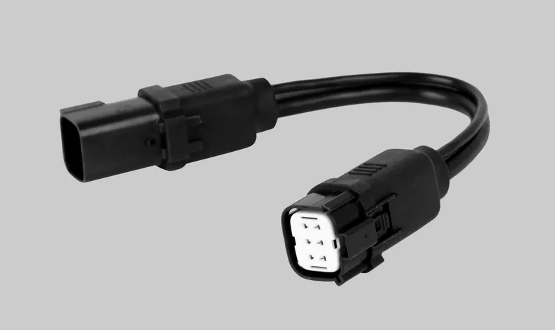 1' long linking cord set to daisy chain line voltage & DMX Signal