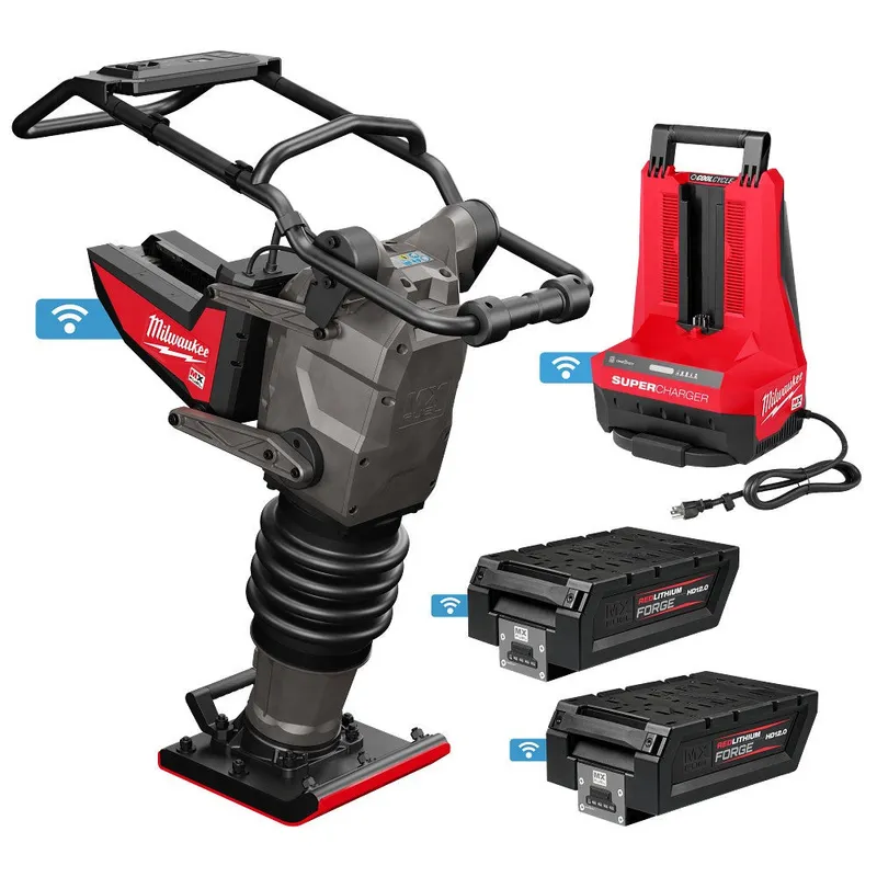 Milwaukee MX FUEL 70kg Rammer Kit