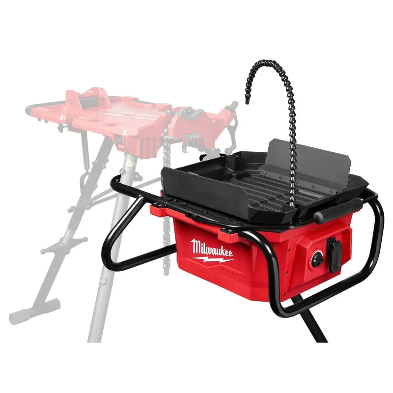 Milwaukee M18 Brushless Pipe Threading Oiler with Self Contained Basin for Cleaner Pipe Threading