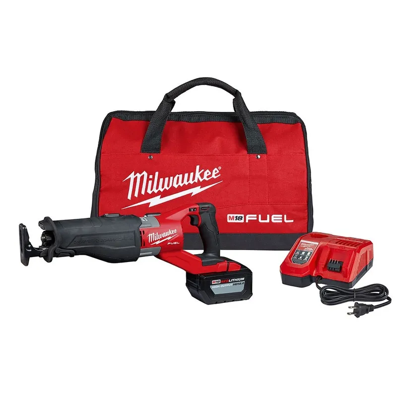 Milwaukee M18 FUEL Super Sawzall Kit