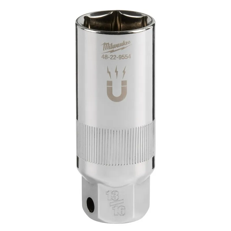 Milwaukee 3/8" Drive 13/16" Magnetic Spark Plug Socket