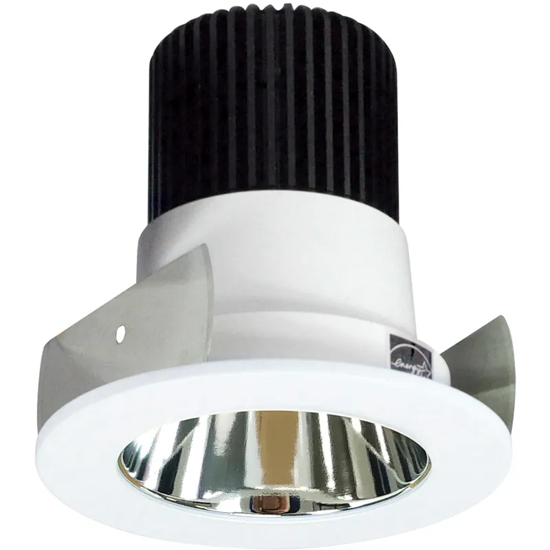 Iolite Specular Clear with Matte Powder White Recessed Light in 800, Comfort Dim, Specular Clear / Matte Powder White