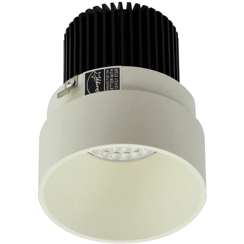 Iolite White with White Recessed Light in 2700K, 1000, Round Trimless Reflector