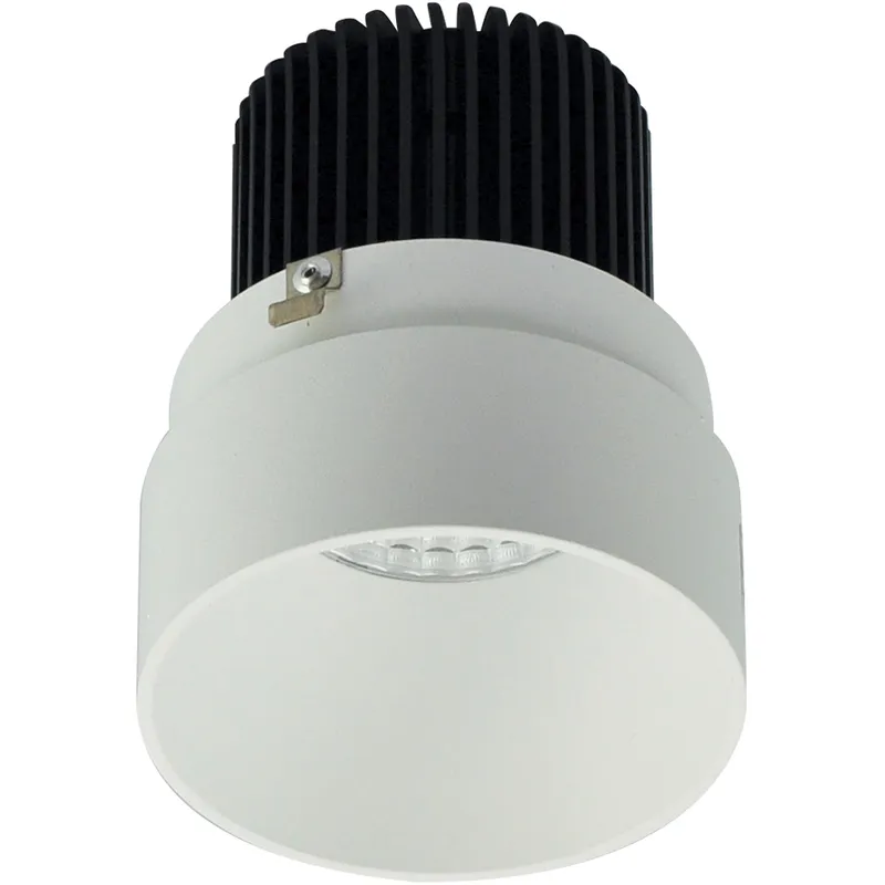 Iolite Matte Powder White Recessed Light in 800, Comfort Dim, Round Trimless Reflector