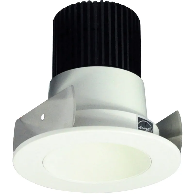 Iolite Black Reflector / Black Flange Recessed in Comfort Dim, 1500/2000/2500